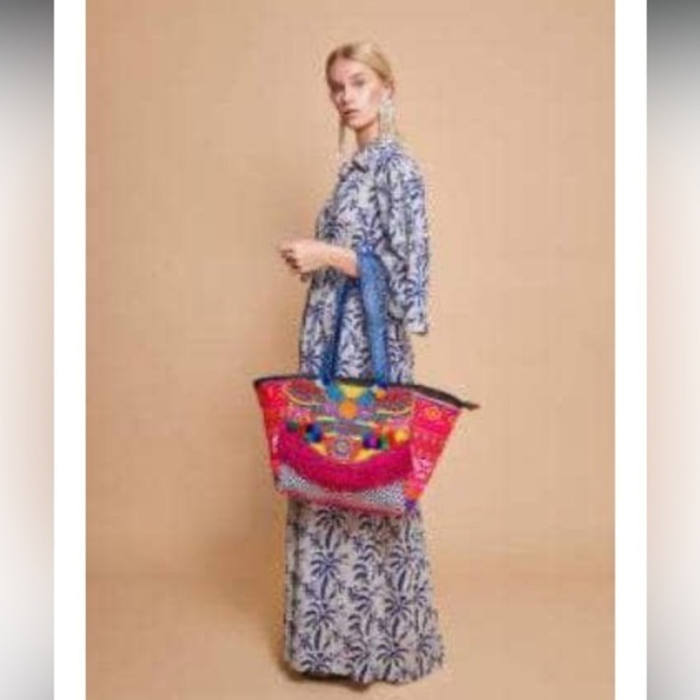 NEW GUADALUPE DESIGN naina emebellished tote bag in hot pink / multi